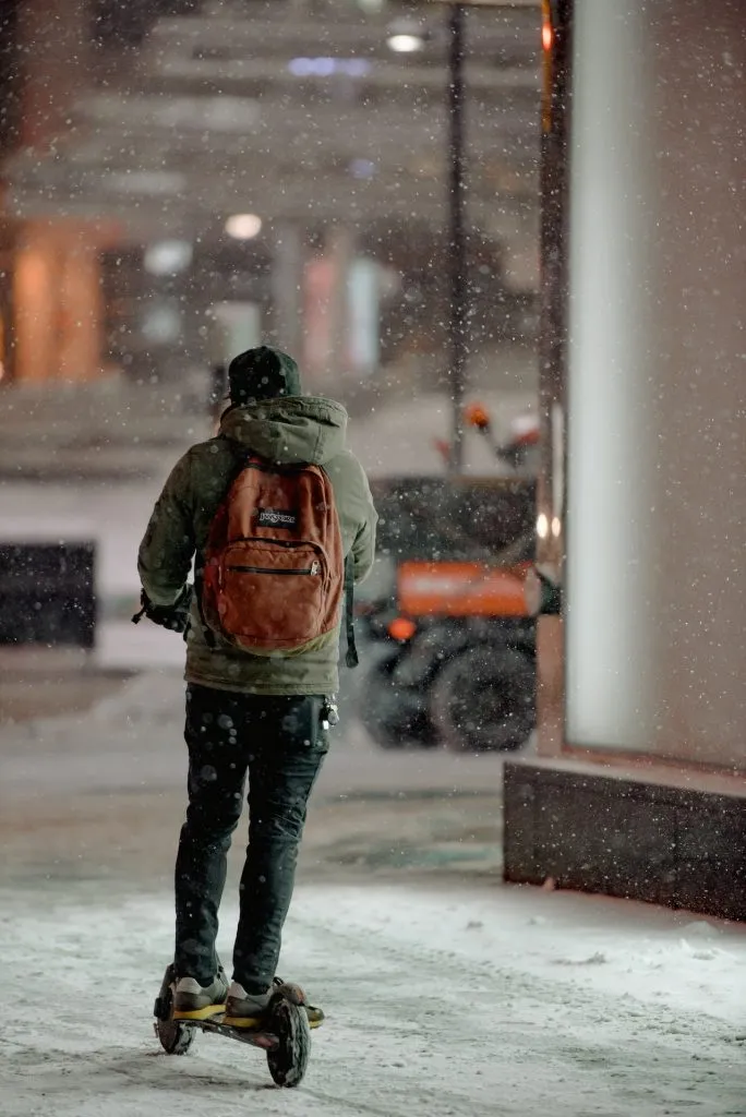 Se couvrir en trottinette electrique en temps de froid